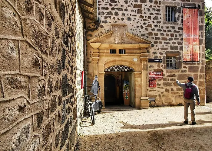 La Decouverte Petit Dejeuner Offert * Le Puy-en-Velay